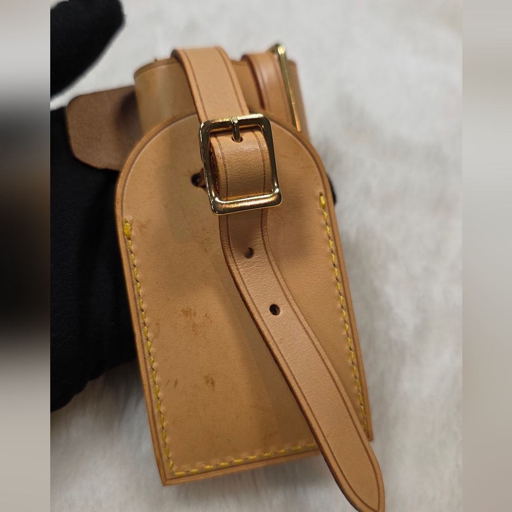 AUTHENTIC LV NAMETAG & POIGNET SET - Picture 7 of 15